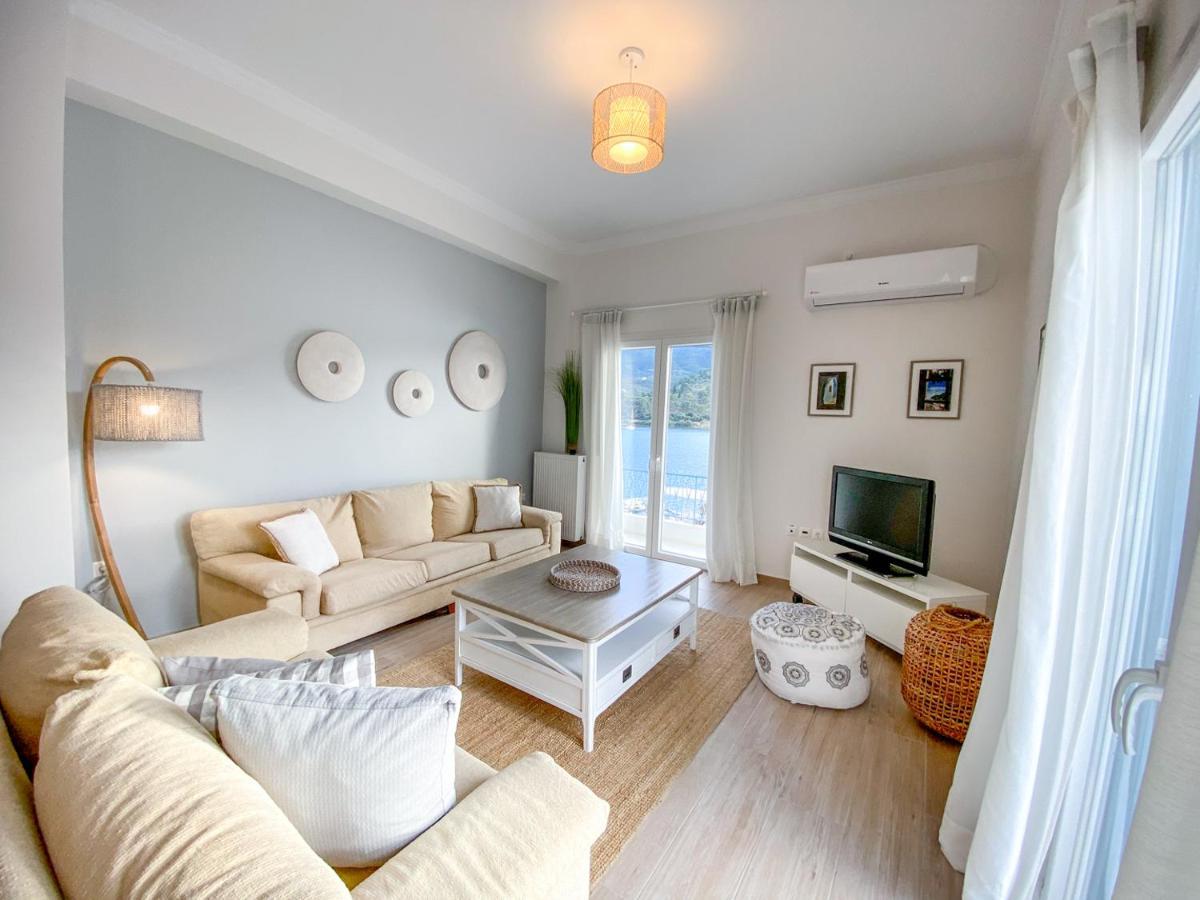Villa Beautiful House By The Sea Poros Town Exterior foto